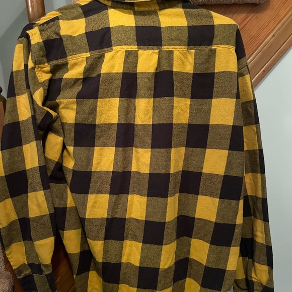 Levi's Black and Yellow Plaid Lumberjack shirt - Picture 2 of 5